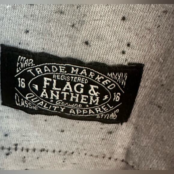 NWT Flag & Anthem Gray Speckled V-Neck Tee - Picture 5 of 8